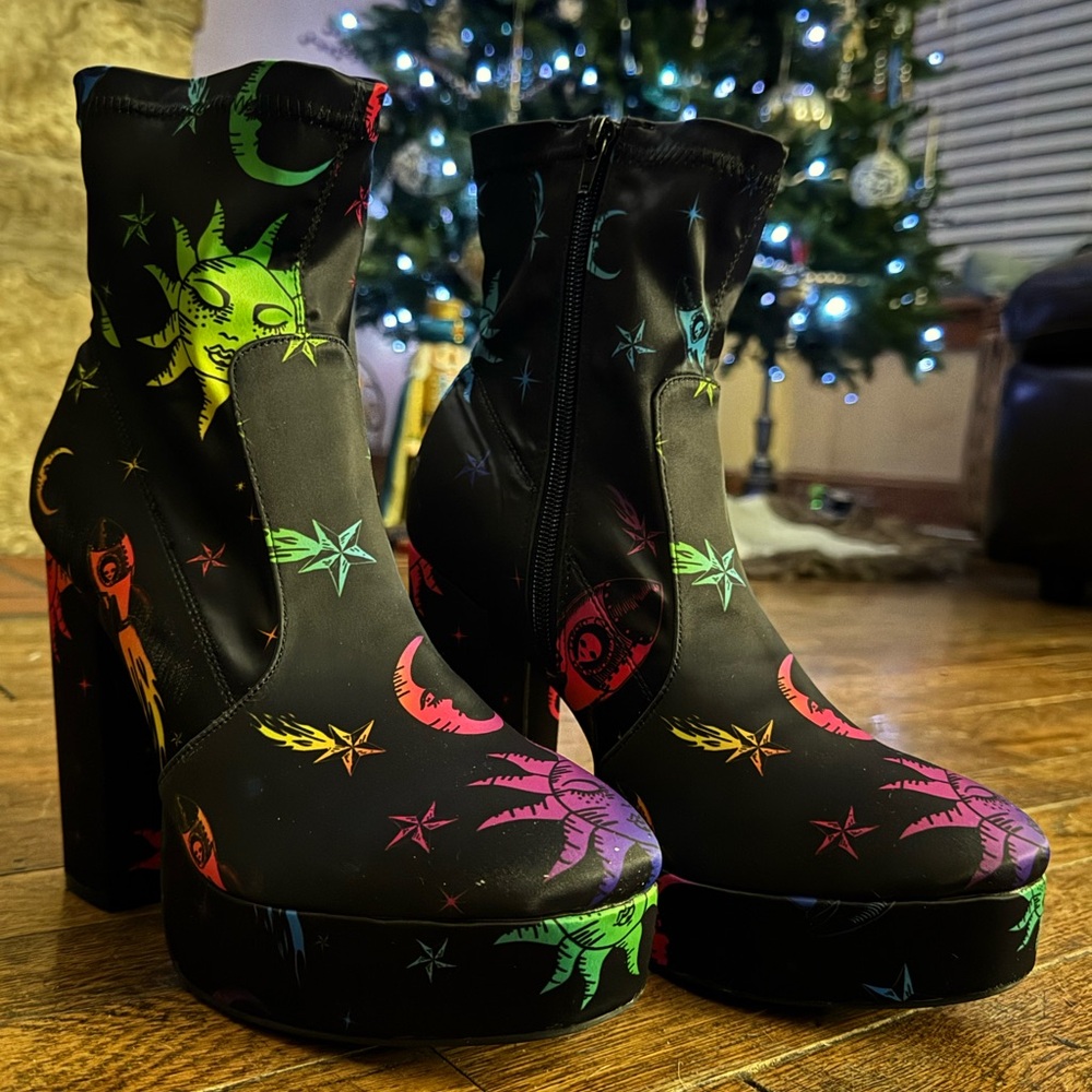 Current Mood Celestial Magic Platform Boots - image 1